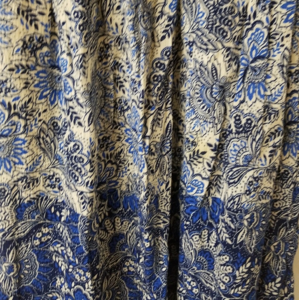Dress - Picture 4 of 5